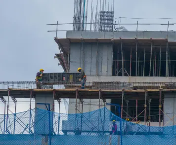 You are currently viewing Lenter Roof Construction and Maintenance: Complete Guide for 2025
