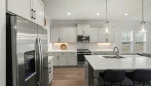 Read more about the article Is It Worth Renovating a 20-Year-Old House?